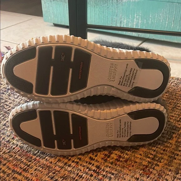 Women's Gray Fur Boots - Picture 2 of 3